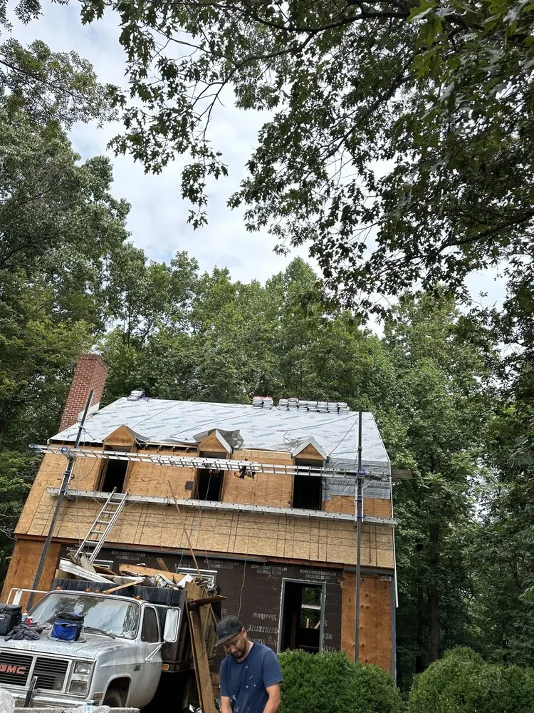 Slide of Gaby Cleaning and Handyman Services