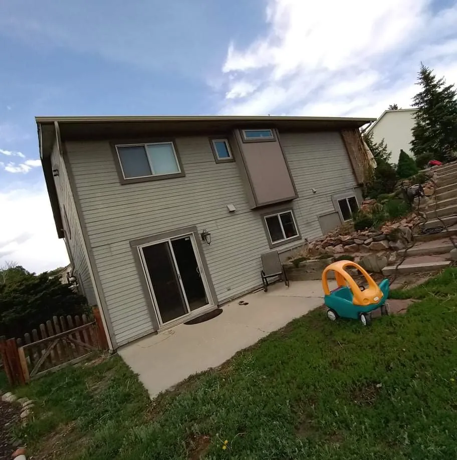 Slide of Gael Roofing and Gutters