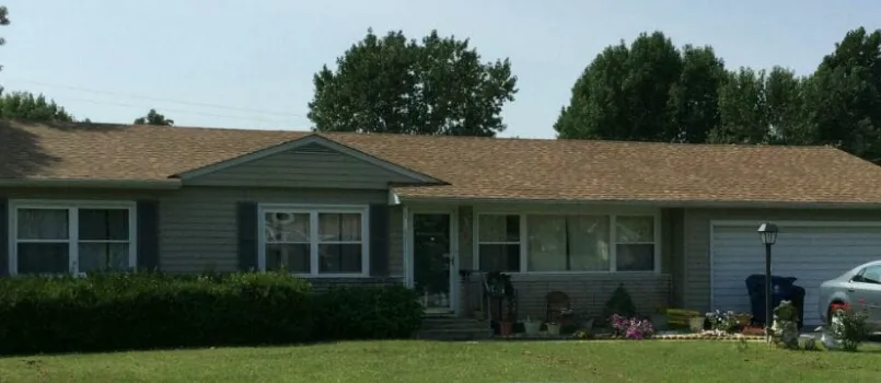 Emergency roof leak repair in Lee's Summit, MO by Galaxy Contracting Services