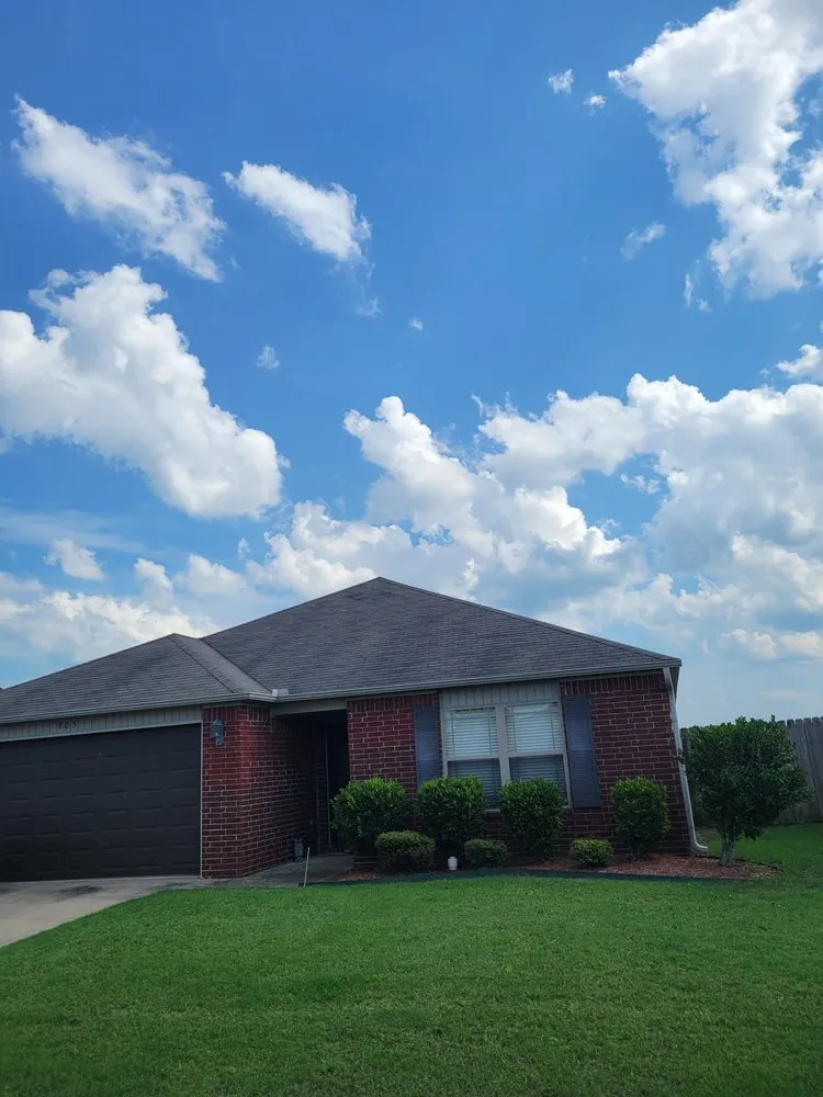 Slide of Galicia Roofing