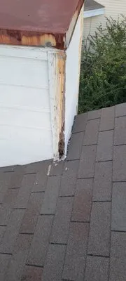 Galicia Roofing Logo