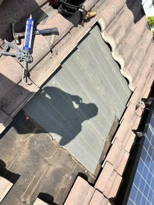 Galicia Roofing Logo