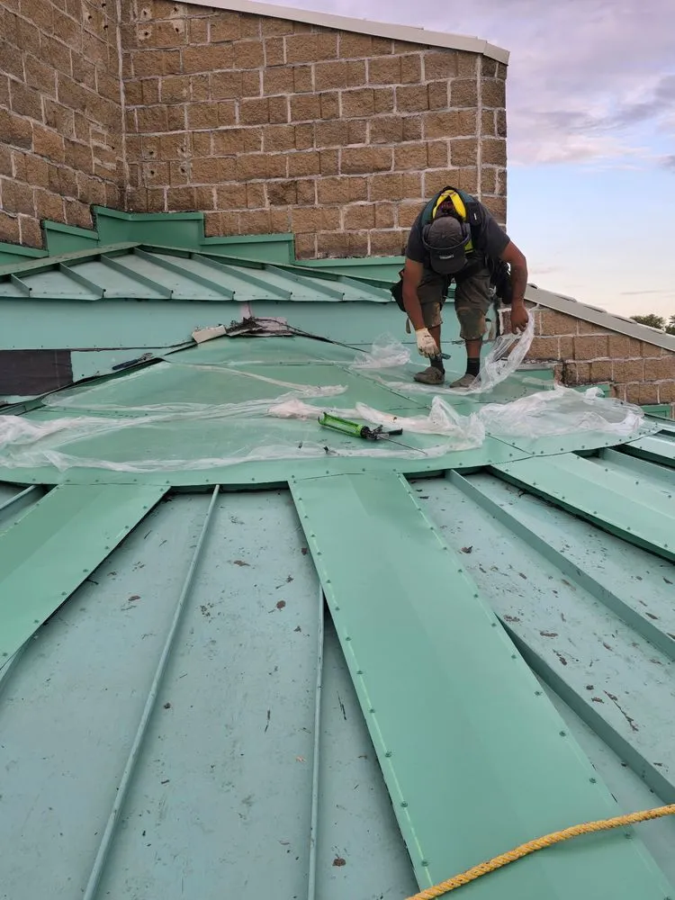 Slide of Gali’s Roofing And Gutters