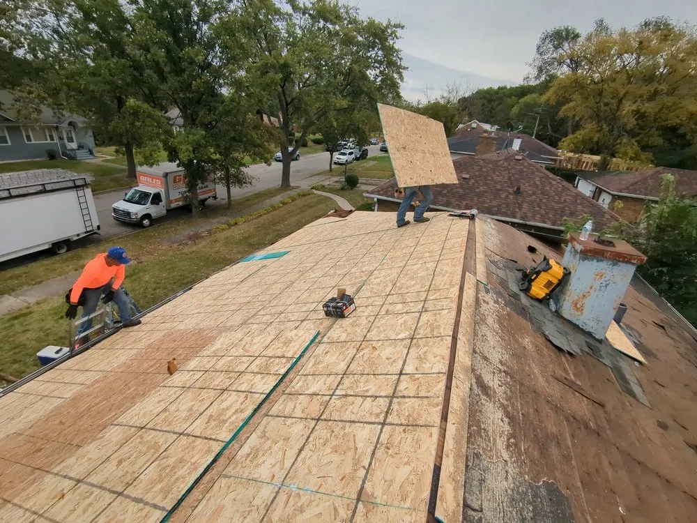 Slide of Gali’s Roofing And Gutters