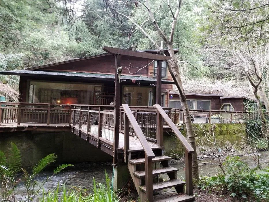 Slide of Galvan Roofing & Gutters