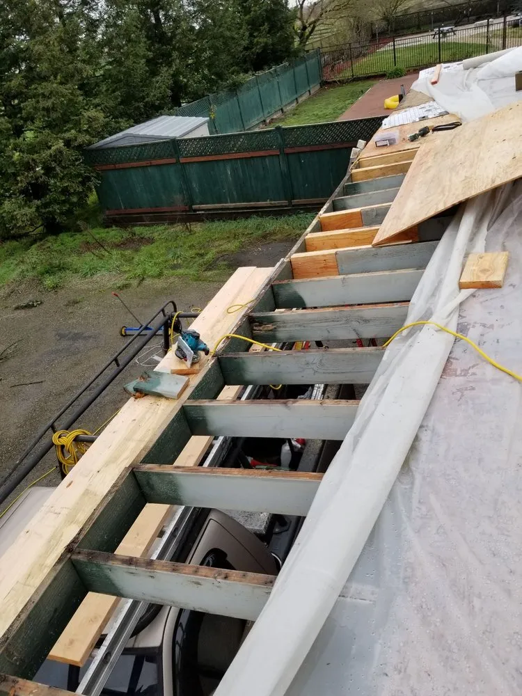 Slide of Galvan Roofing & Gutters