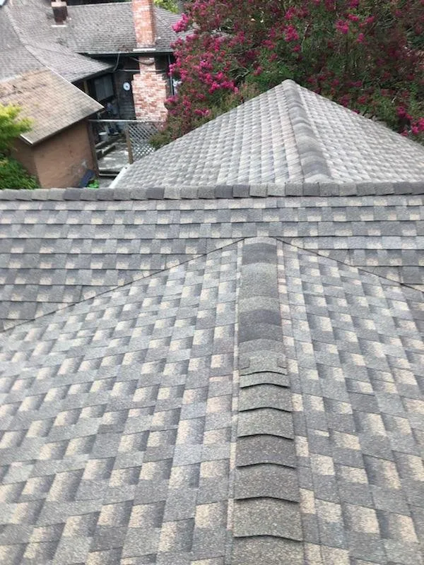 Slide of Galvan Roofing & Gutters