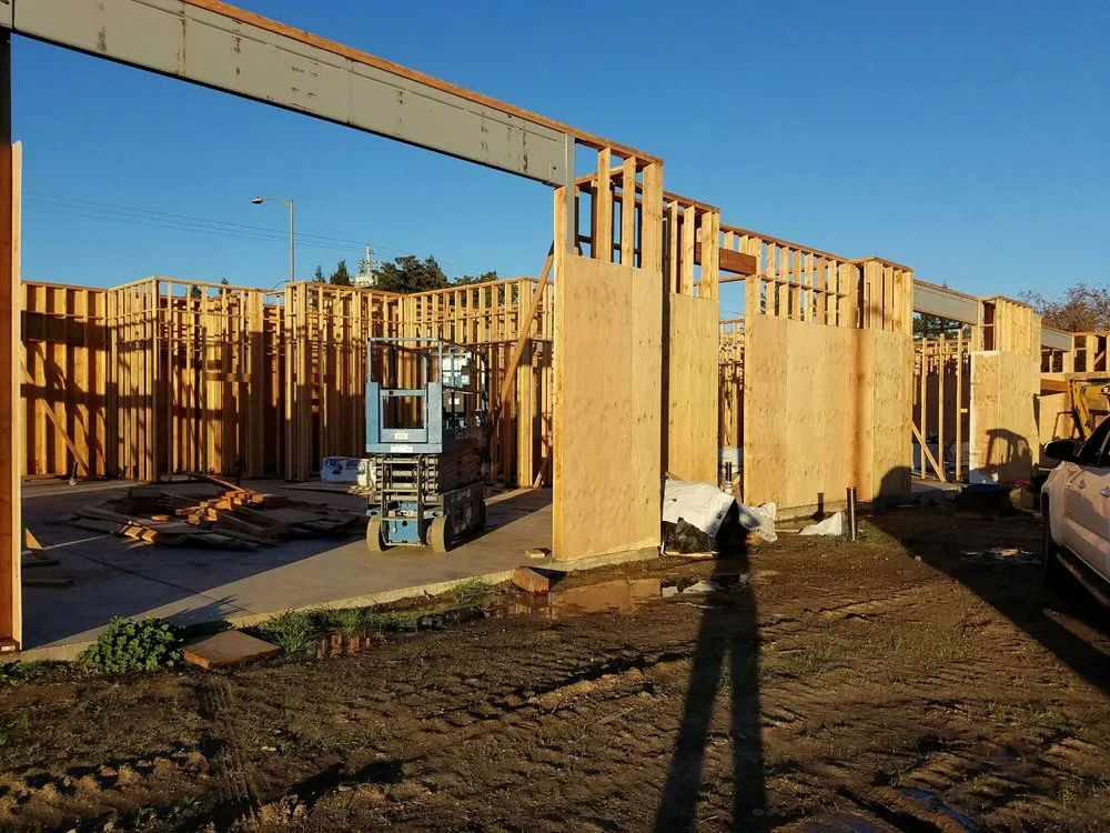 Slide of Galvan Roofing & Gutters