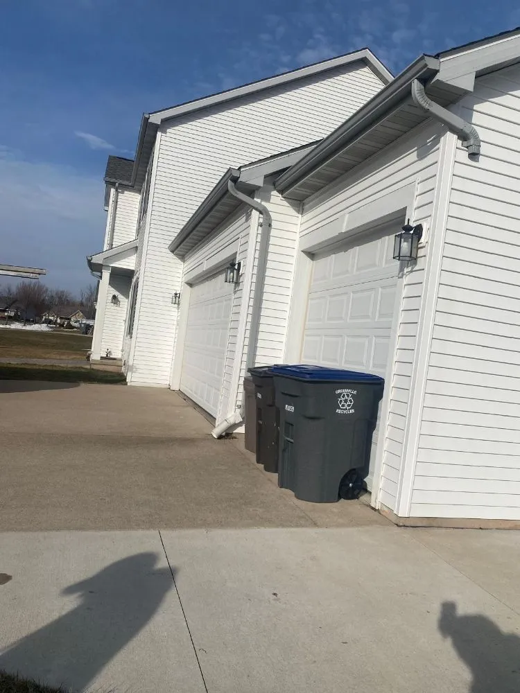 Slide of Gamas Roofing And Siding