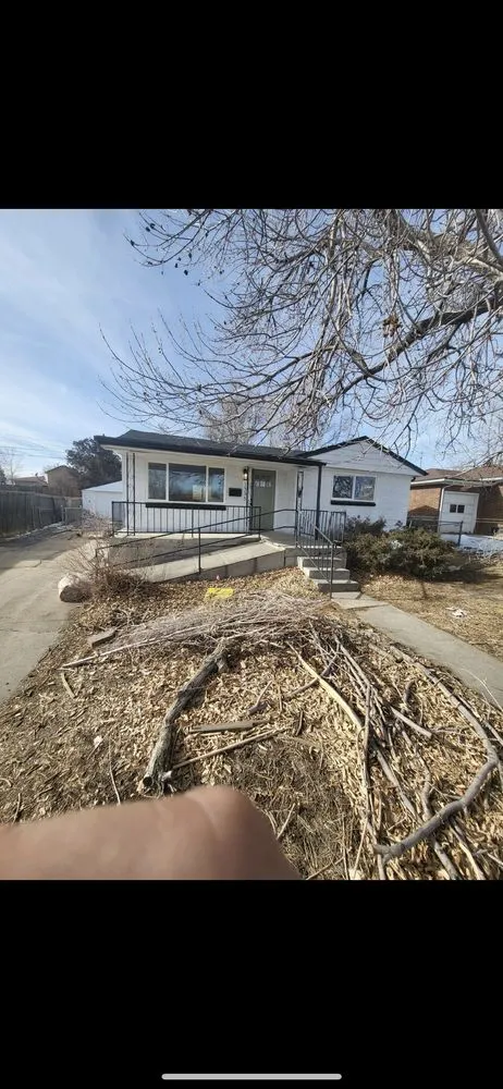 Slide of Gamez Constructors