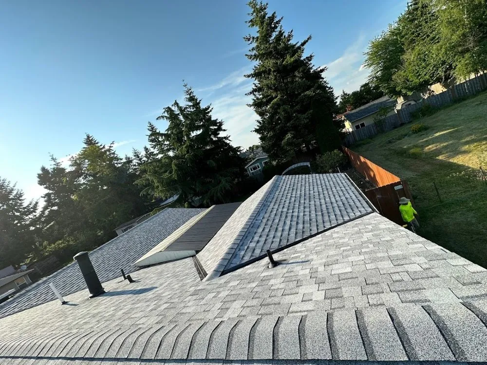 Slide of GamezRoofingLLC