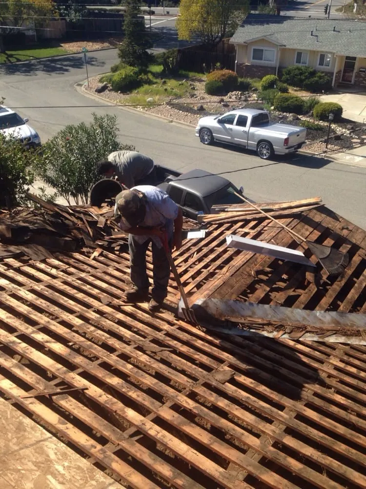 Slide of Gammalyn Roofing