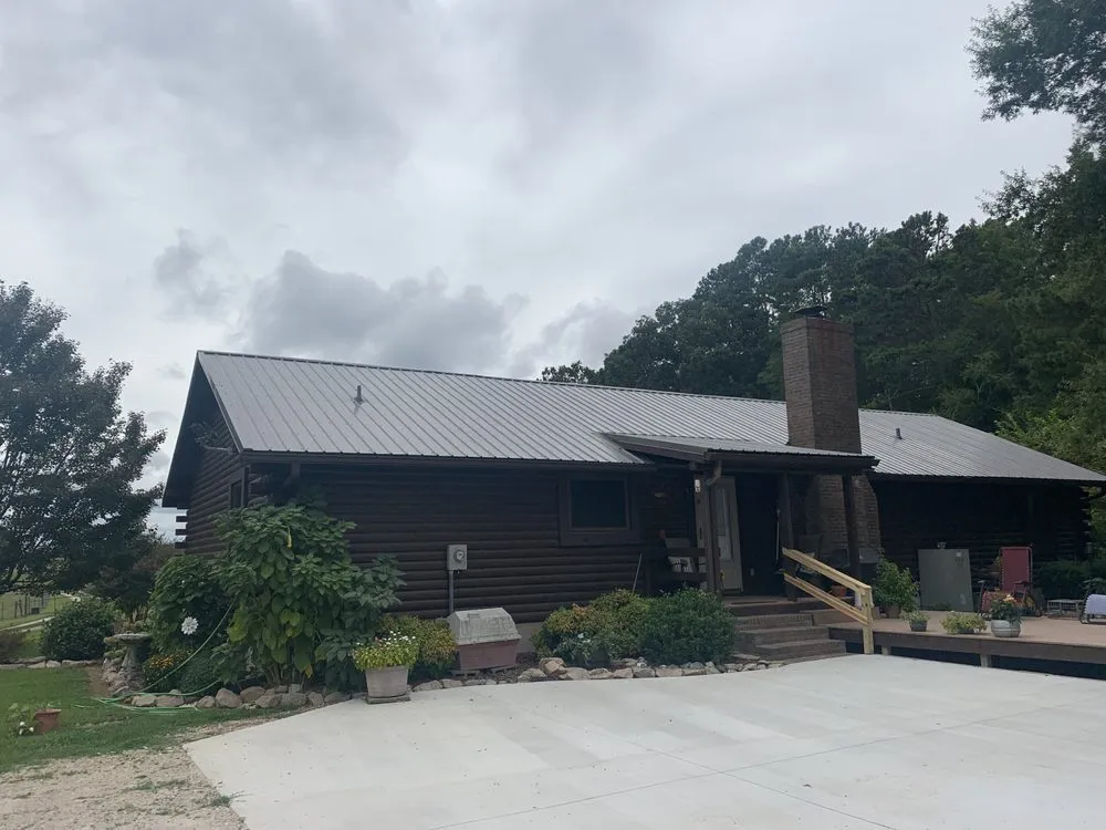 Slide of Garcia Roofing