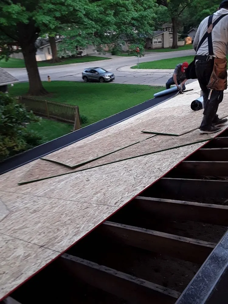 Slide of Garcia Roofing