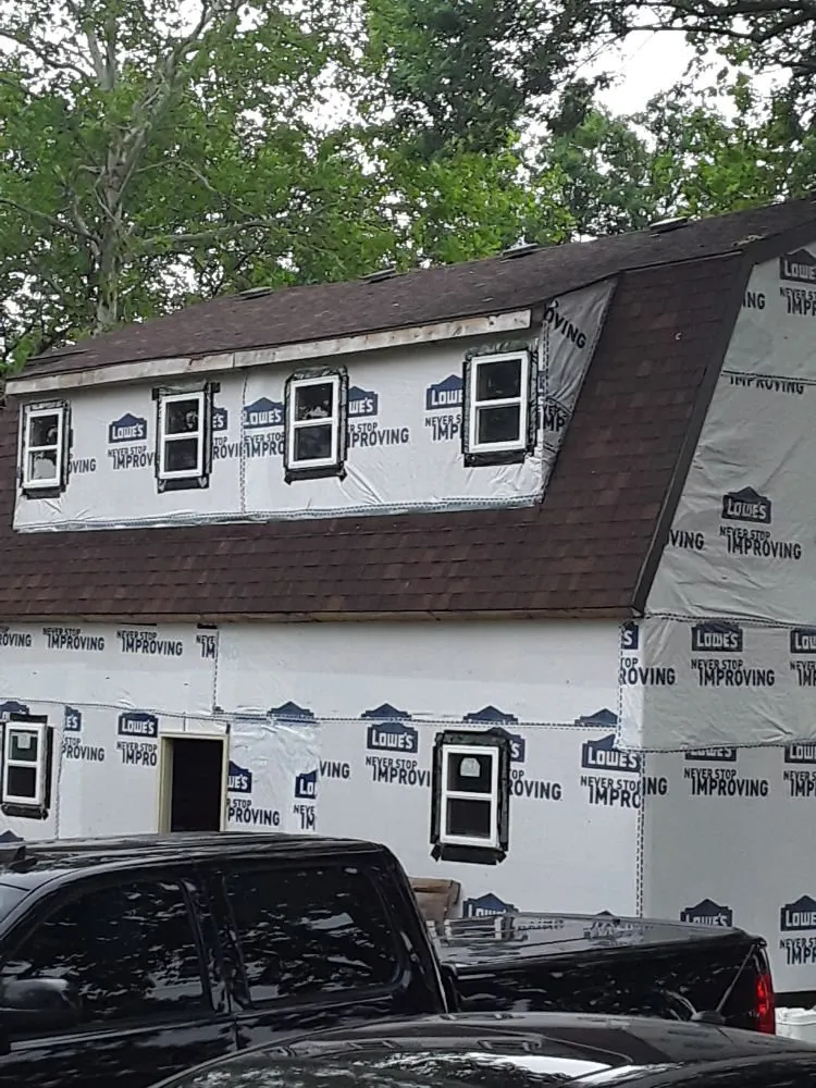 Slide of Garcia Roofing