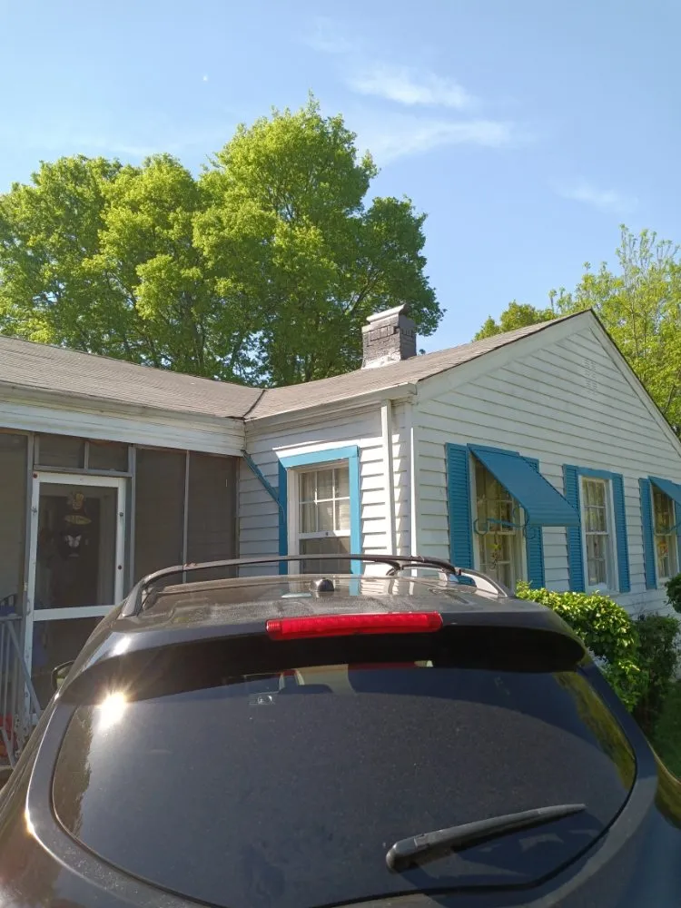 Slide of Garcia Roofing