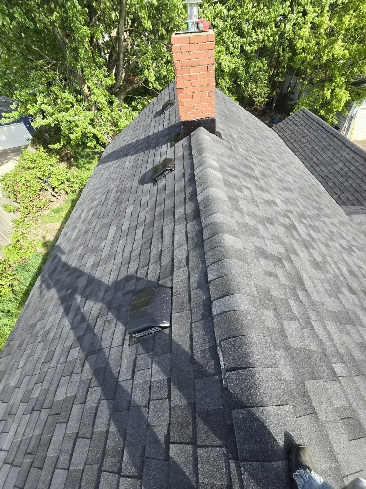 Slide of Garcia Roofing