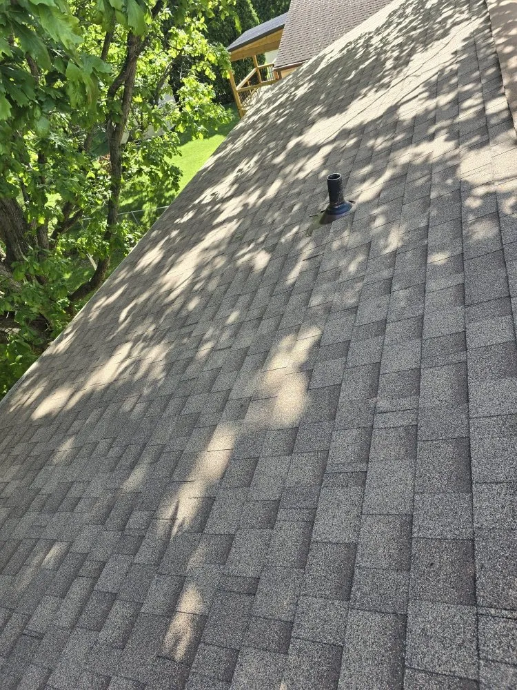 Slide of Garcia Roofing