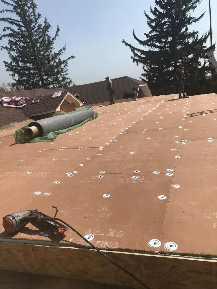 Slide of Garcia roofing