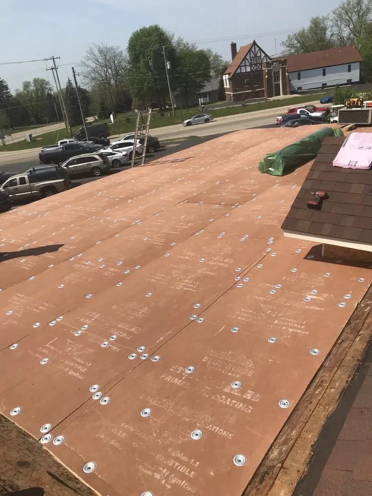 Slide of Garcia roofing