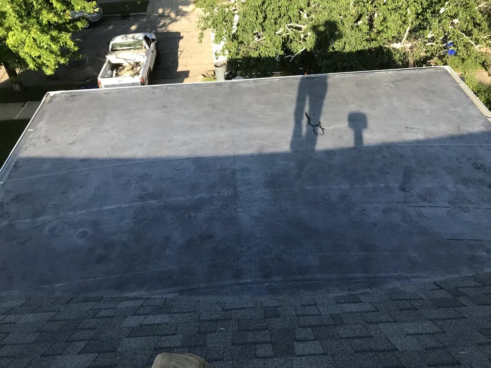 Slide of Garcia roofing