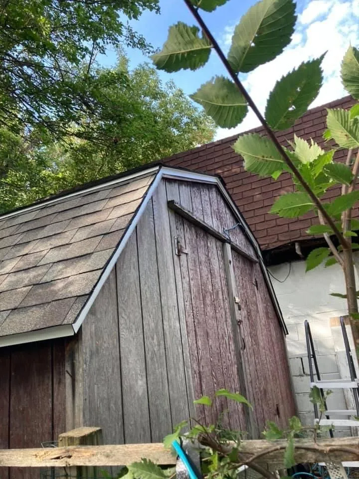 Slide of Garcia roofing