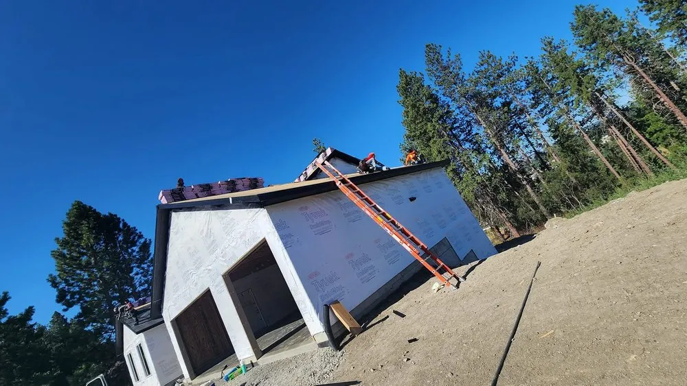 Slide of Garcia Roofing