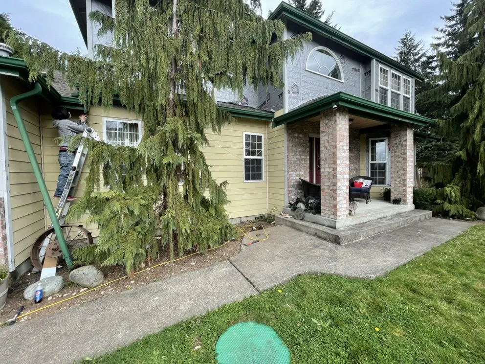 Slide of Garcias Roofing And Construction