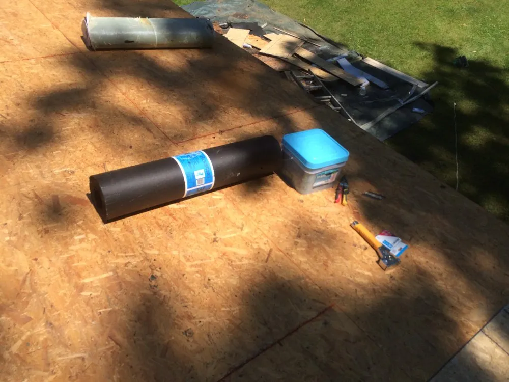 Slide of Gardyloo Roofing & GC