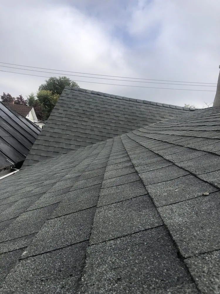 Slide of Gardyloo Roofing & GC