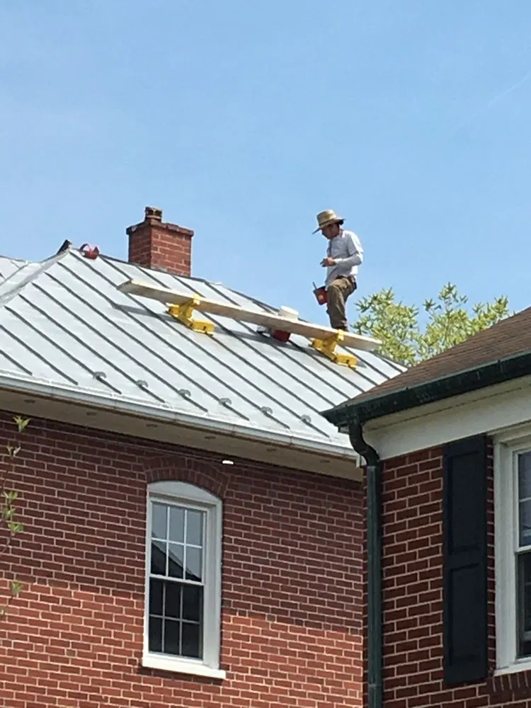 Slide of Gardyloo Roofing & GC