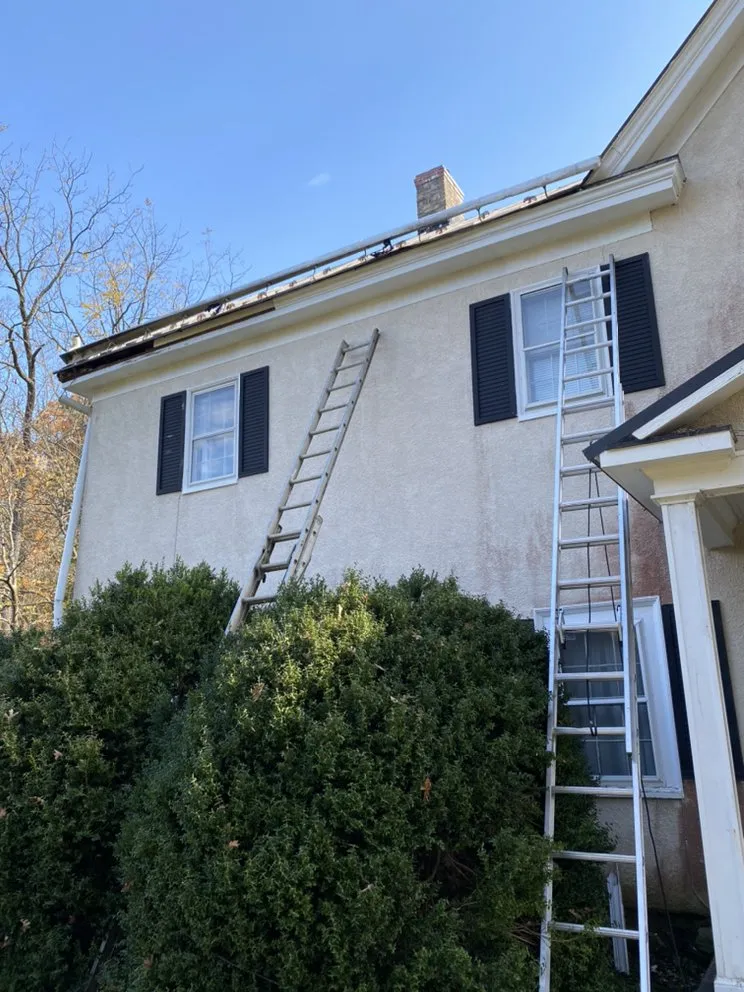 Slide of Gardyloo Roofing & GC