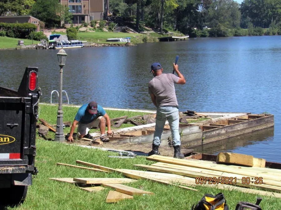 Slide of Garier Construction and Gutters