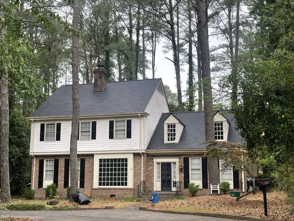 Slide of Garliss Roofing