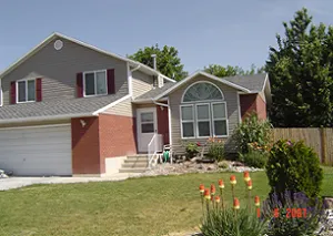 Slide of Garn Tee Roofing