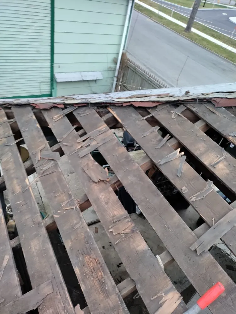 Slide of Garnos Roofing