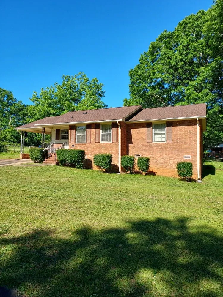 Slide of Garrett Roofing