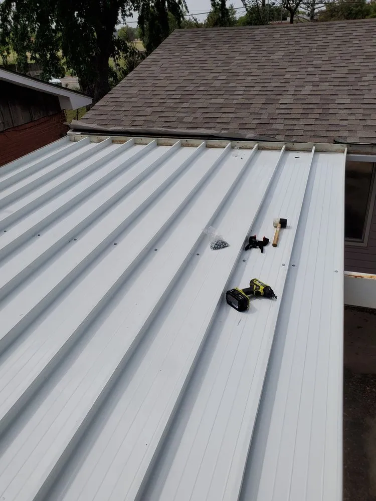 Slide of Gary's Roofing