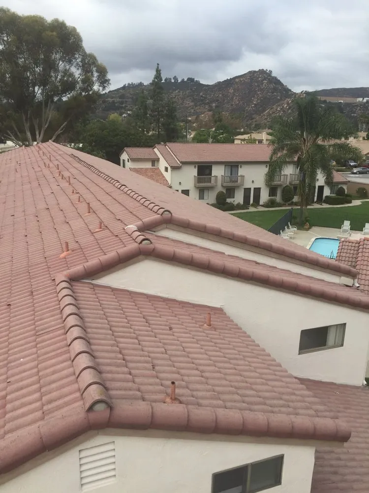 Slide of Gastelum Roofing
