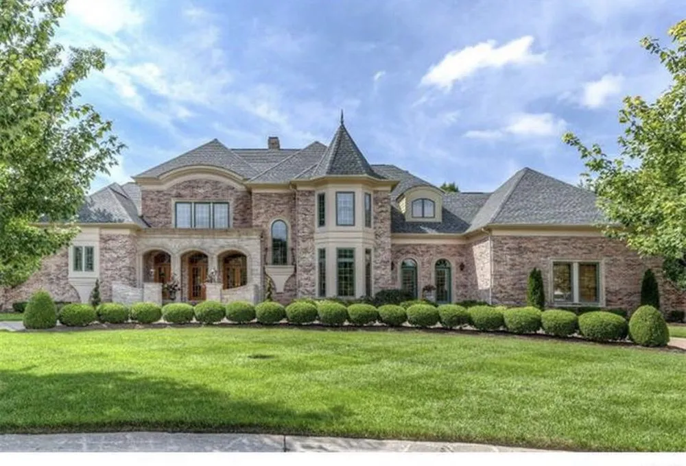 Slide of Gateway General Contractors