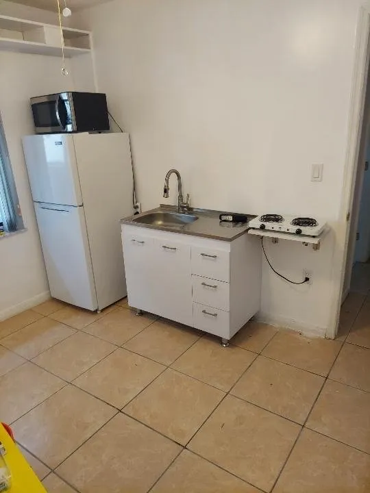 Slide of Gatos Cleaning Service