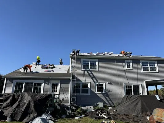 Gavilanes Home Improvement Logo