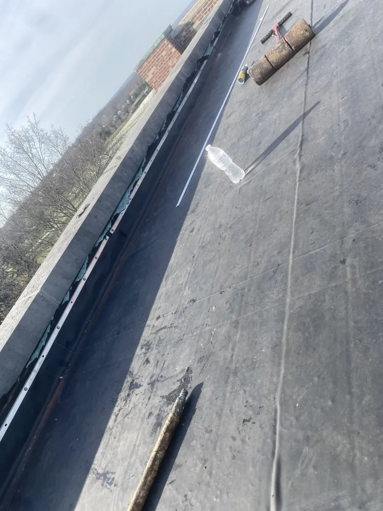 Slide of G&B Roofing