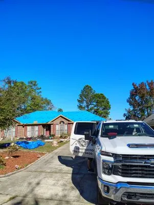 GC Roofing & Construction Logo