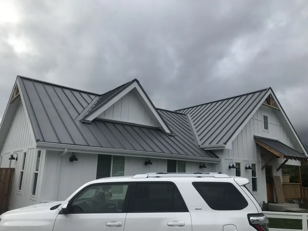 Slide of GCi Roofing