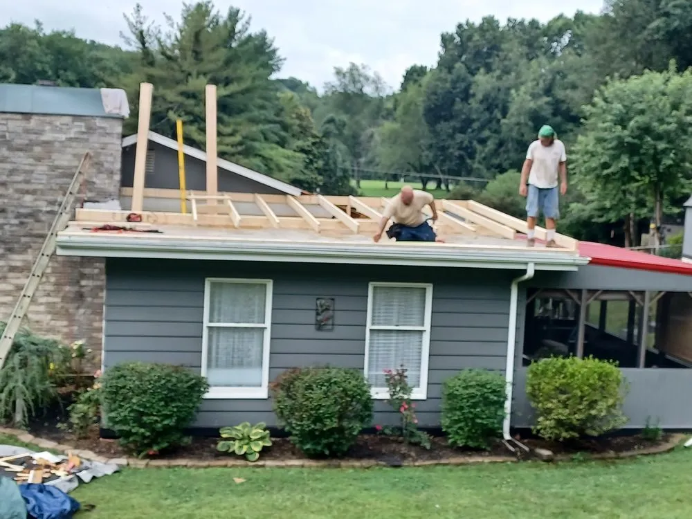 Slide of G&D Roofing and Construction