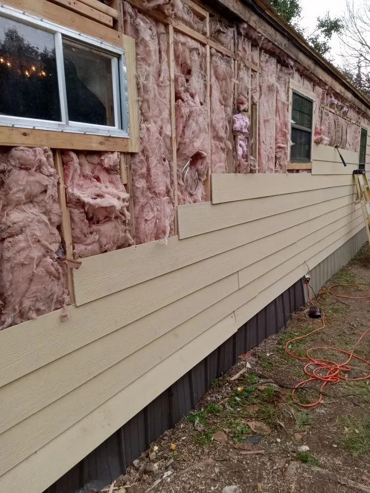 Slide of G&D Roofing and Construction