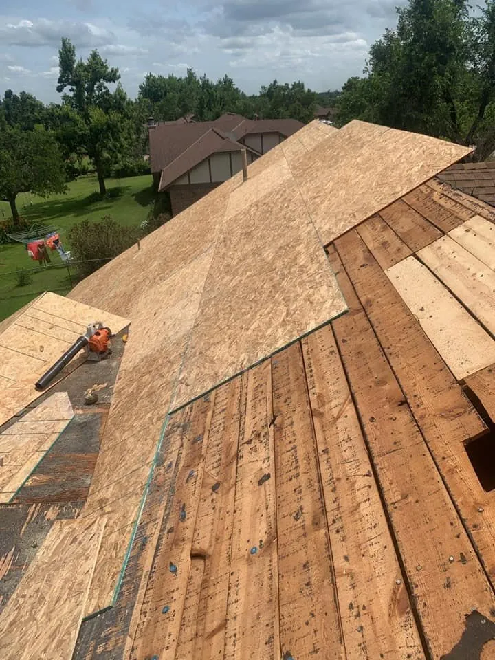 Slide of GD Roofing and Construction