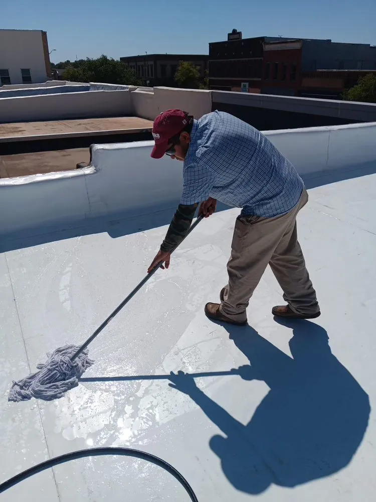 Slide of G&E Elite Exteriors