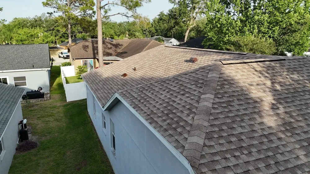 Slide of Gecko Roofing Pros